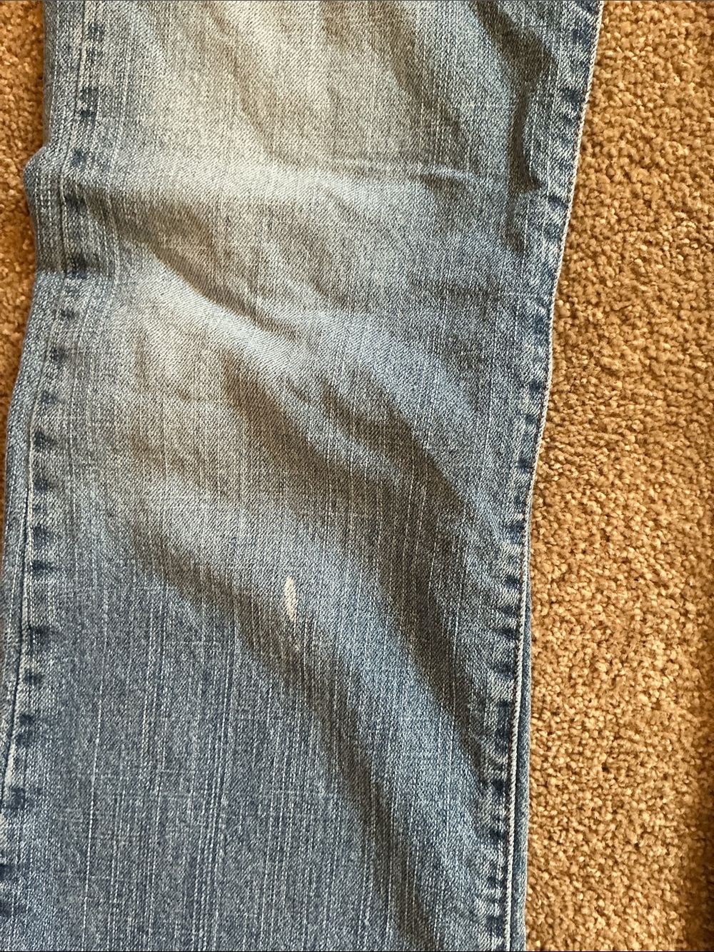 Levis - Picture 3 of 3